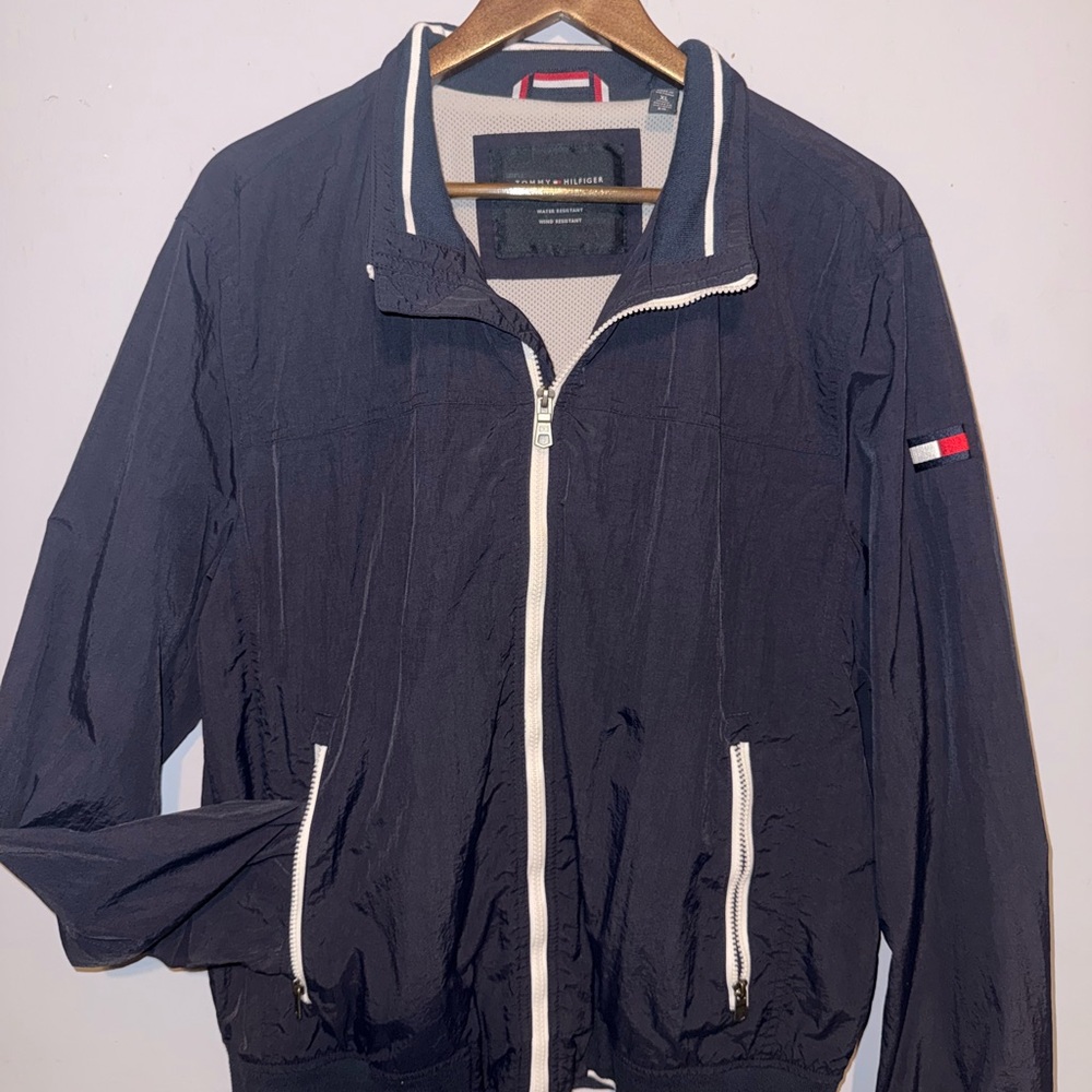 Tommy Hilfiger Men's Navy Windbreaker